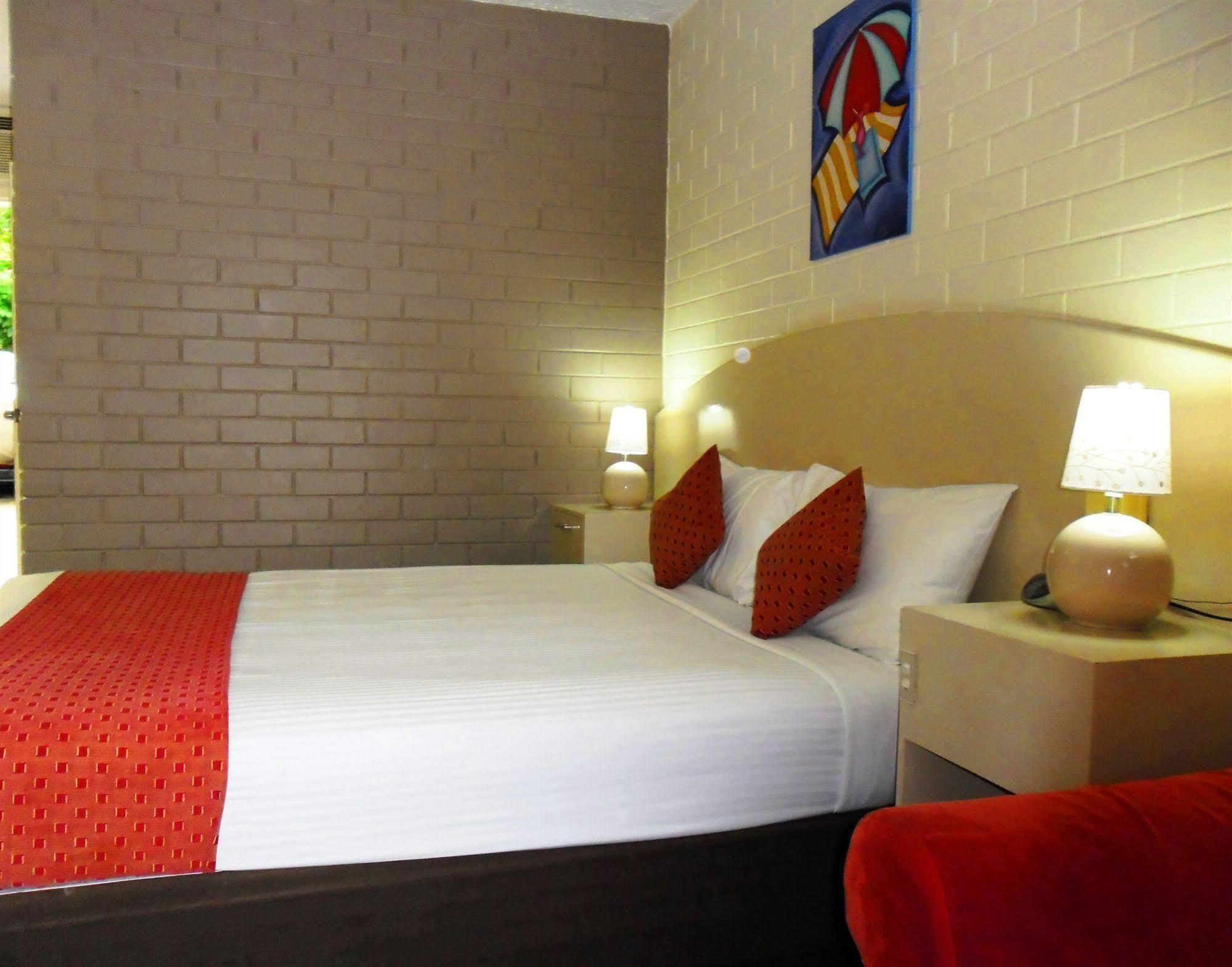 Mooloolaba Motel エクステリア 写真